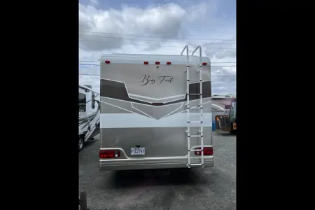 Bigfoot RV 30MH2 Classe C