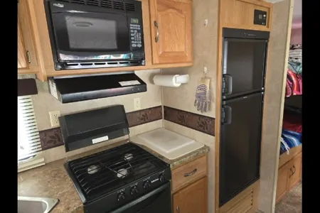 Cleugh's 27" Springdale Travel Trailer