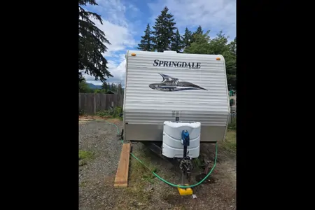 Cleugh's 27" Springdale Travel Trailer