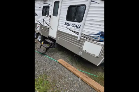 Cleugh's 27" Springdale Travel Trailer