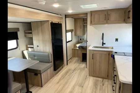 The Traveler Keystone Coleman 22BX Light Travel Trailer