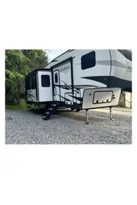 Ashley's Forest River Rockwood Ultra Lite Fifth Wheel