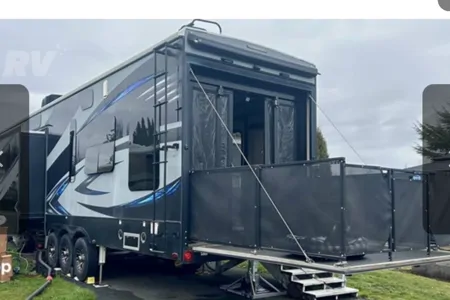 Jason's Keystone Fz442 Fifth Wheel