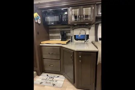 Unlimited Miles - Sleeps 12 - BunkHouse - Pet Friendly -5 TVs!