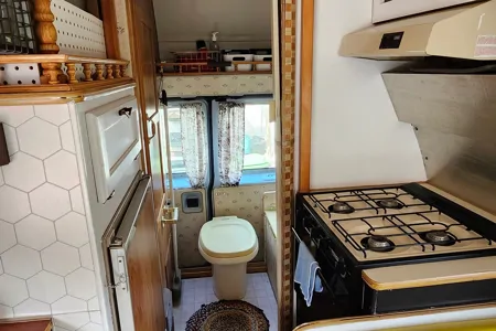 Rudy Okanagan Ford E250 Campervan