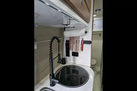 Gordon Elite Travel van