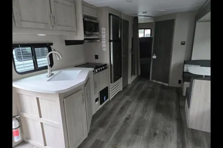 Julie Forest River CAT2618HS Roulotte