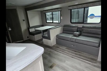 Julie Forest River CAT2618HS Roulotte