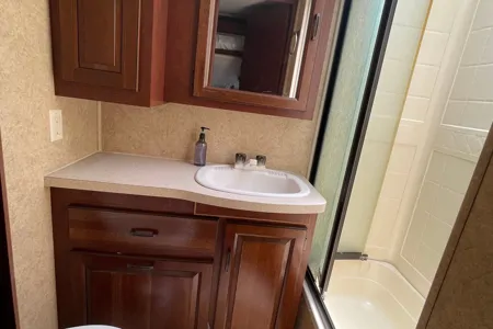 Affordable, high-tech, Forest River Sunseeker - Sleep 10