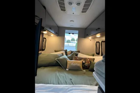 Escape Key Luxury Adventure Camper Van Rental – Palm Beach