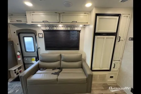 Family Fun Entegra Coach Odyssey 31f Class C