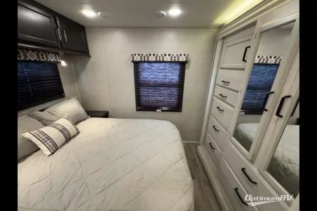 Family Fun Entegra Coach Odyssey 31f Class C
