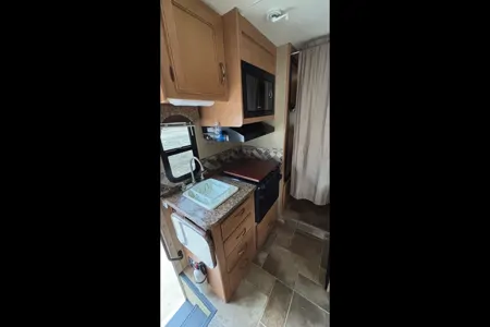 Thor Motor Coach Freedom Elite 22E Class C