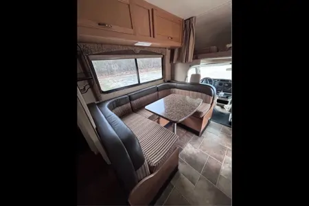 Thor Motor Coach Freedom Elite 22E Class C