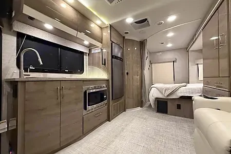 WiFi - Luxurious - Diesel - Great MPG