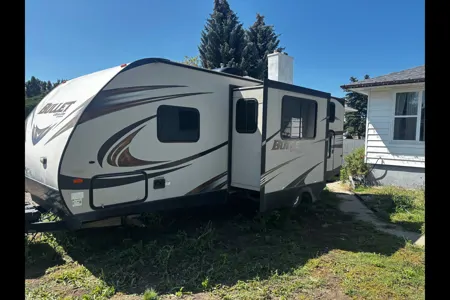Kyle's Keystone Bullet Travel Trailer