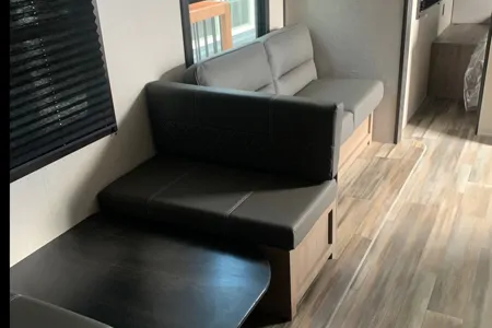 Starcraft 26BHS Travel Trailer