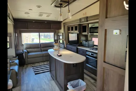 Grand Design 367BHS Fifth Wheel