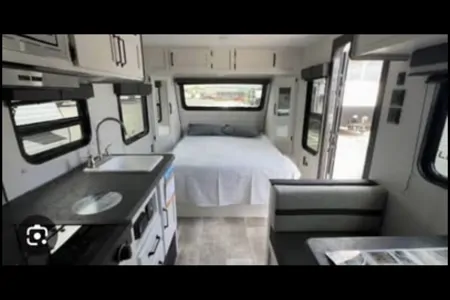 Palomino Puma Ultra Lite 16BHX Travel Trailer