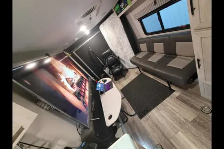 2021!! MOTORIZED FISHING BOAT! E-BIKES! MOVIE PROJECTOR! BBQs! Moe's KZ Sportsmen 190 Toyhauler