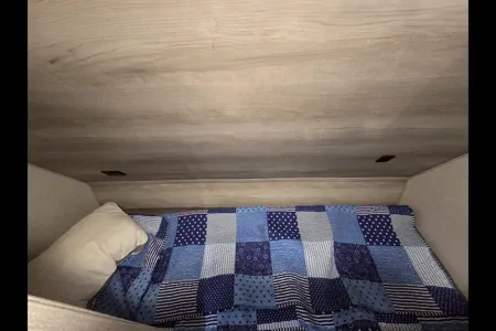 2021!! MOTORIZED FISHING BOAT! E-BIKES! MOVIE PROJECTOR! BBQs! Moe's KZ Sportsmen 190 Toyhauler
