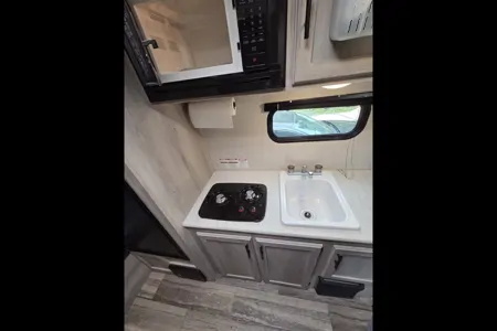 2021!! MOTORIZED FISHING BOAT! E-BIKES! MOVIE PROJECTOR! BBQs! Moe's KZ Sportsmen 190 Toyhauler