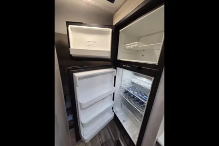 2021!! MOTORIZED FISHING BOAT! E-BIKES! MOVIE PROJECTOR! BBQs! Moe's KZ Sportsmen 190 Toyhauler