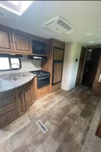 Brent's Crossroads Z1 Travel Trailer