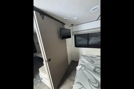 Forest River Wildwood FSX 266 BHLE Travel Trailer