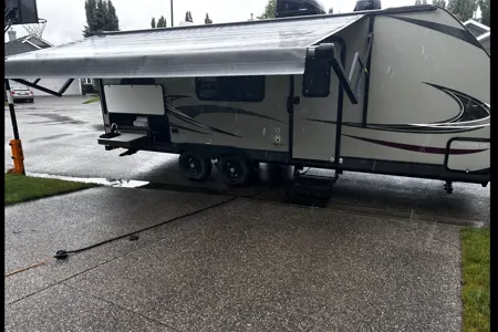 Gallant's Coleman Light Travel Trailer