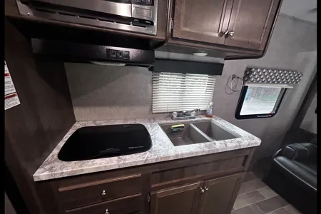 Gallant's Coleman Light Travel Trailer