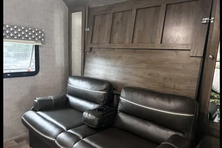 Gallant's Coleman Light Travel Trailer
