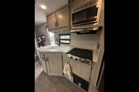 Owlternative RV’s Forest River Aurora 26bhs Travel Trailer