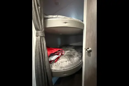 Owlternative RV’s Forest River Aurora 26bhs Travel Trailer