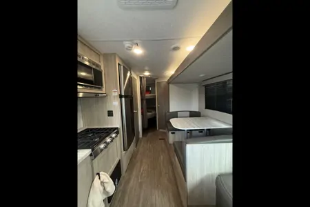 Owlternative RV’s Forest River Aurora 26bhs Travel Trailer