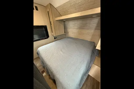 Owlternative RV’s Forest River Aurora 26bhs Travel Trailer