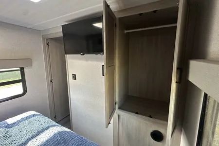 Radway’s East to West 2810 KIK  33’8” Travel Trailer