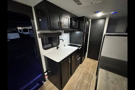 Wolf Pup – WINTERIZED - even SUV can tow