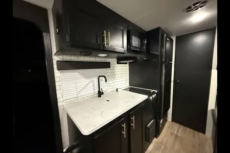 Wolf Pup – WINTERIZED - even SUV can tow