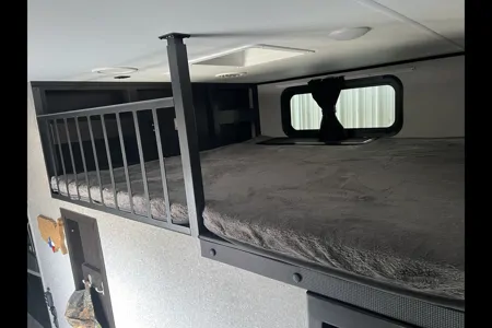 zach's Highland Ridge RV 371MBH Fifth Wheel