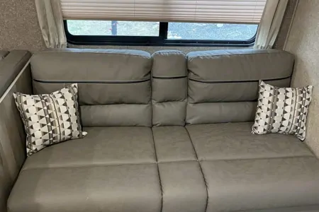 Nathan's Coachmen Catalina SBX Travel Trailer