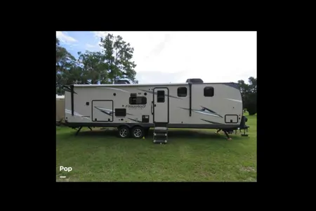 Peter's Forest River Flagstaff super lite 29rbs Travel Trailer