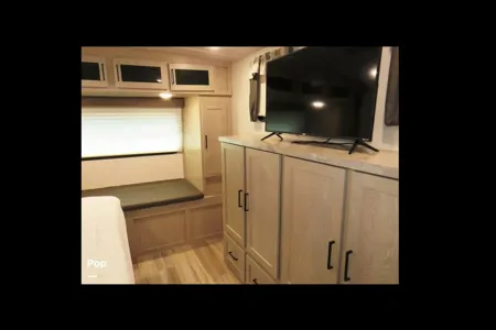 Peter's Forest River Flagstaff super lite 29rbs Travel Trailer