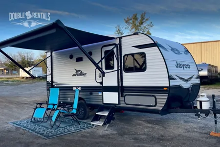 JAY FLIGHT SLX, SUV towable w/ Queen Bed, Bunks, Dinette, Slide-out & Solar!