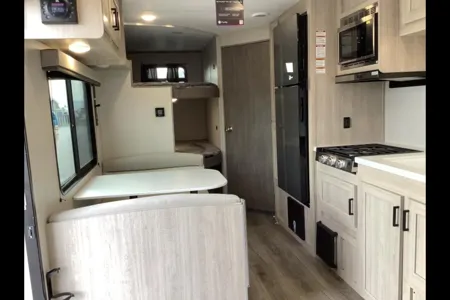 Catalina 211HB