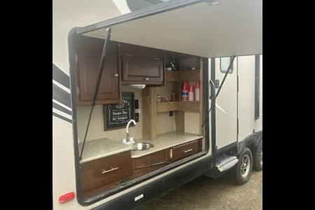 Ken's Kozy Kodiak Express 299BHSL Travel Trailer