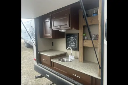 Ken's Kozy Kodiak Express 299BHSL Travel Trailer
