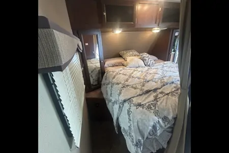 Ken's Kozy Kodiak Express 299BHSL Travel Trailer