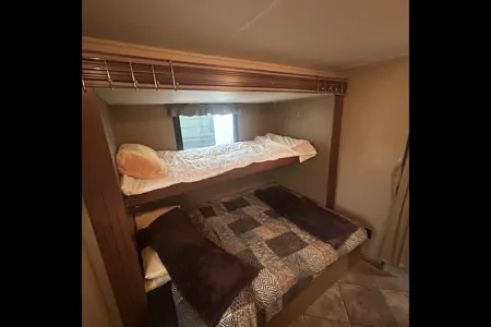 Ken's Kozy Kodiak Express 299BHSL Travel Trailer