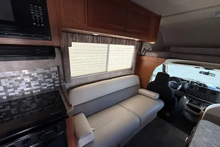 Winnebago Minnie Winnie Class C